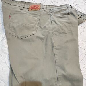 Levi's 502 Khaki Jeans